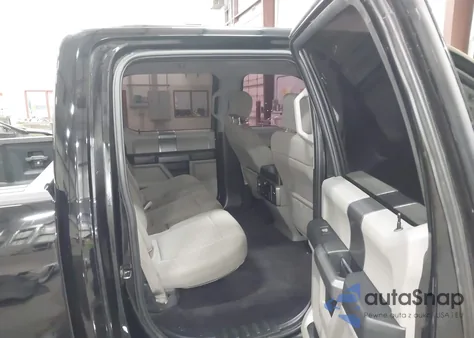 2017 Ford F-150 Xlt z USA, uszkodzony, nr VIN 1FTEW1EG3HFB90580